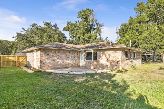 906 Broad Ripple Drive, Huffman, TX 77336