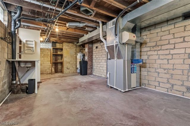 1321 Spangler Road NE, Canton, OH 44714