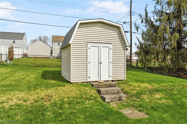 1321 Spangler Road NE, Canton, OH 44714