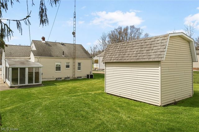 1321 Spangler Road NE, Canton, OH 44714