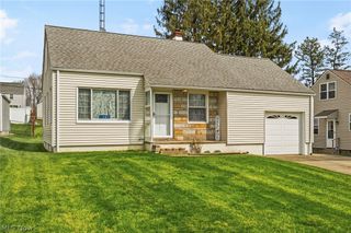 1321 Spangler Road NE, Canton, OH 44714