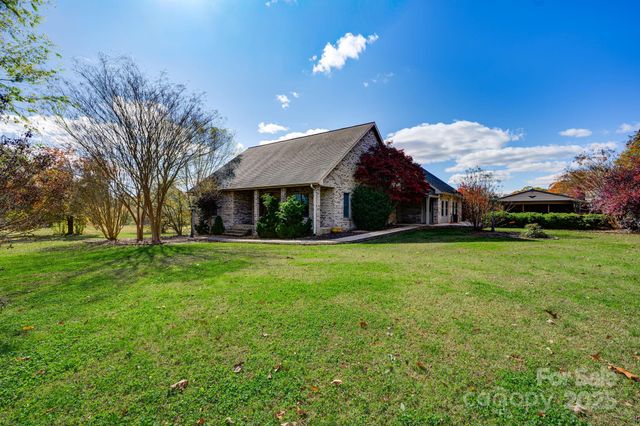 1071 Caleb Setzer Road, Newton, NC 28658