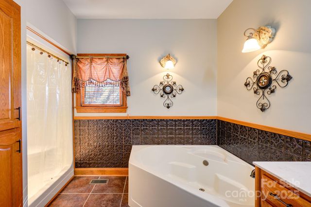 1071 Caleb Setzer Road, Newton, NC 28658