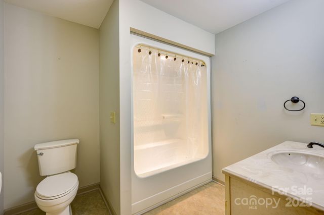 1071 Caleb Setzer Road, Newton, NC 28658