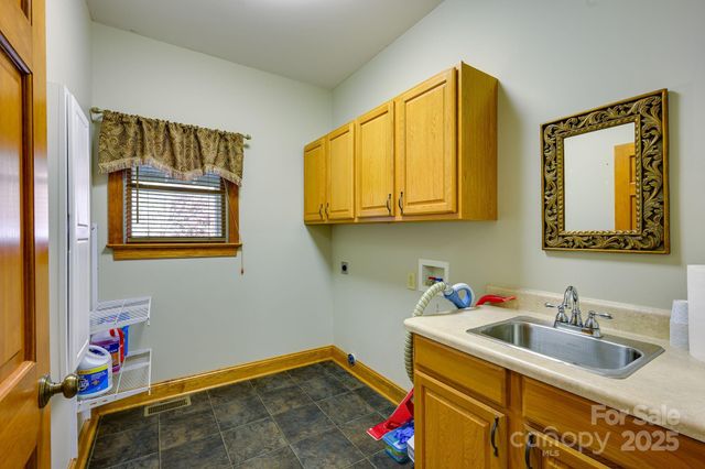 1071 Caleb Setzer Road, Newton, NC 28658