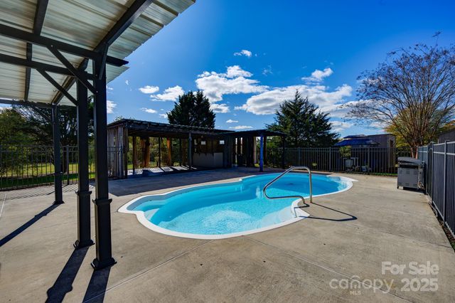 1071 Caleb Setzer Road, Newton, NC 28658