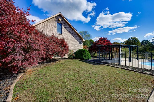 1071 Caleb Setzer Road, Newton, NC 28658