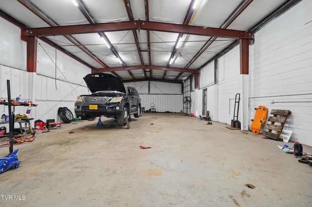 25239 Lee Highway, Abingdon, VA 24211