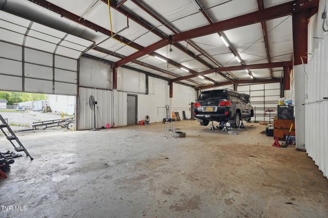 25239 Lee Highway, Abingdon, VA 24211