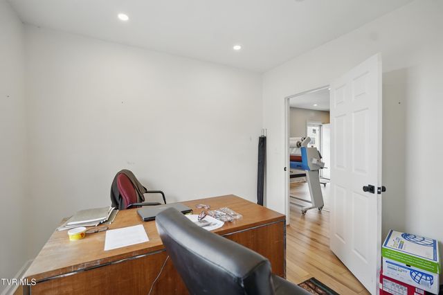 25239 Lee Highway, Abingdon, VA 24211