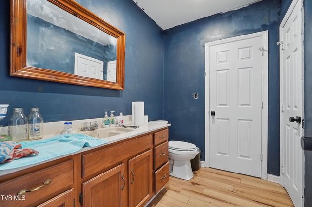25239 Lee Highway, Abingdon, VA 24211