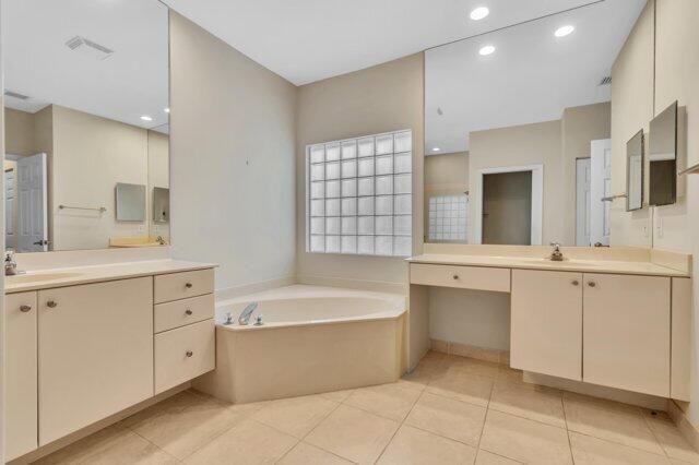 9587 Positano Way, Lake Worth, FL 33467