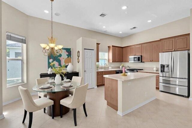 9587 Positano Way, Lake Worth, FL 33467