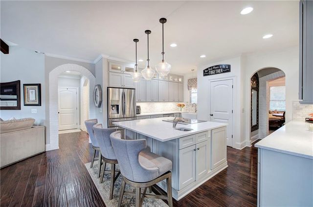 353 Old Tennessee NE Highway, White, GA 30184