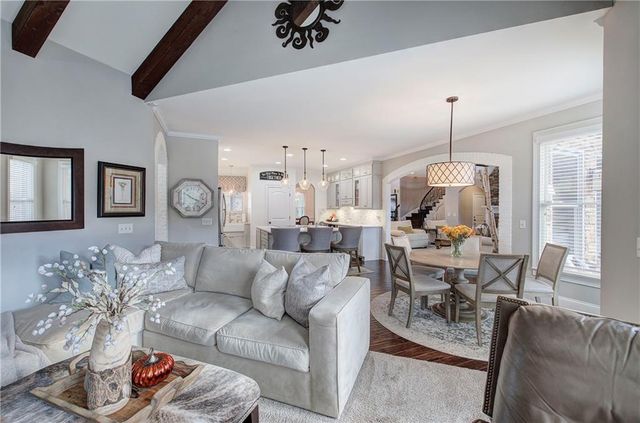 353 Old Tennessee NE Highway, White, GA 30184