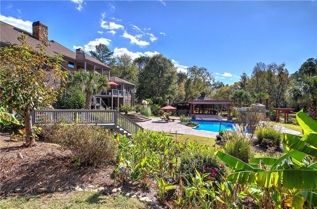 353 Old Tennessee NE Highway, White, GA 30184