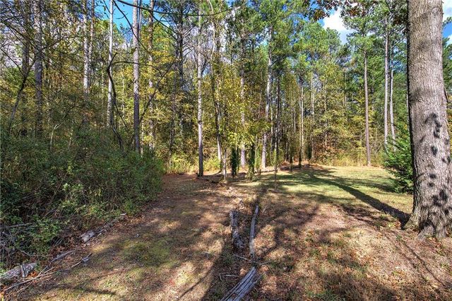 353 Old Tennessee NE Highway, White, GA 30184