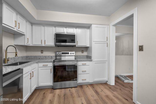 706 Highwood Dr, Louisville, KY 40206