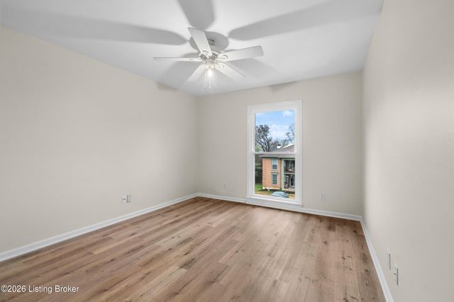 706 Highwood Dr, Louisville, KY 40206