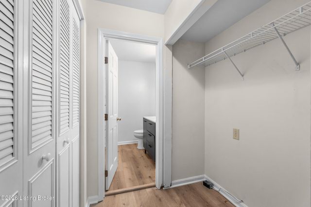 706 Highwood Dr, Louisville, KY 40206