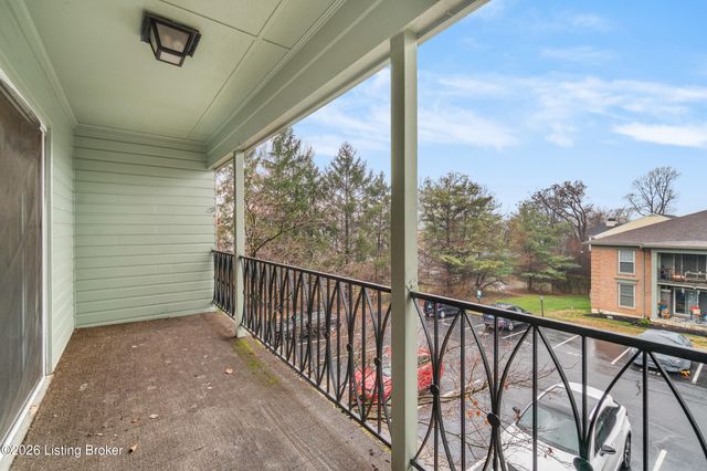 706 Highwood Dr, Louisville, KY 40206