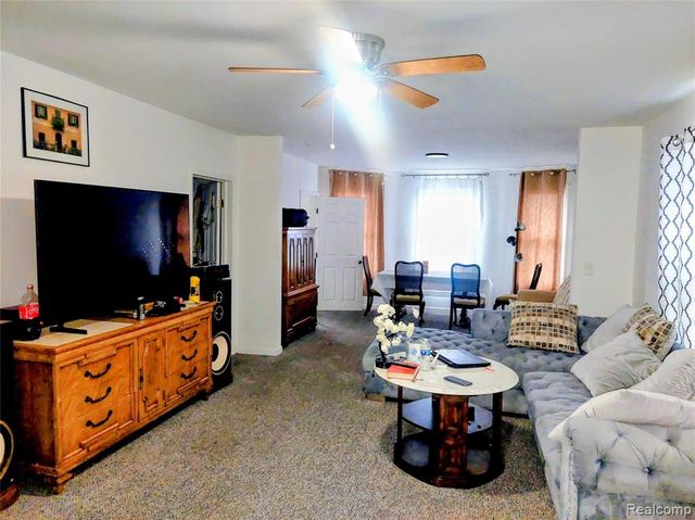 2214 Florian Street, Hamtramck, MI 48212