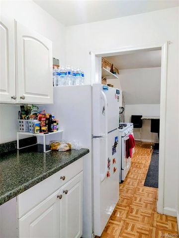 2214 Florian Street, Hamtramck, MI 48212