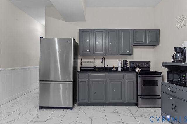 214-216 E Main St, Richmond, VA 23219