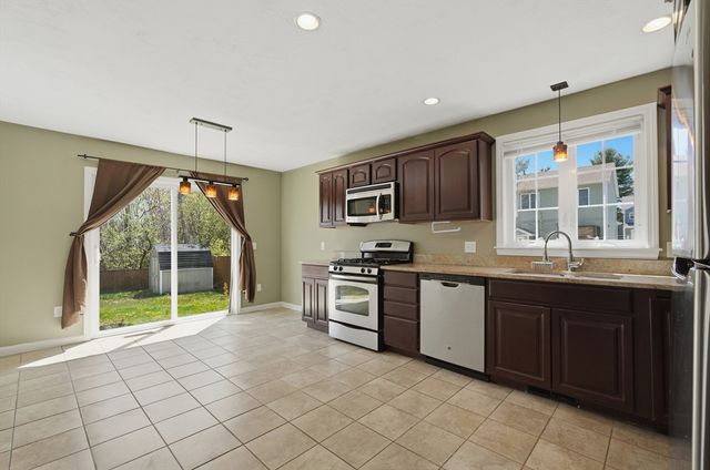 262 Stevens Street 262, Fall River, MA 02721