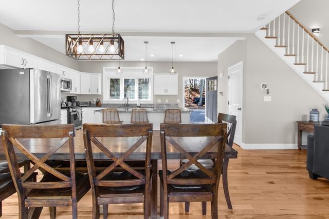 137-138 Sandy Beach Rd, Plymouth, MA 02360