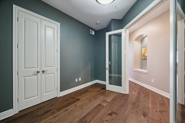 2120 Kipling Street 304, Houston, TX 77098