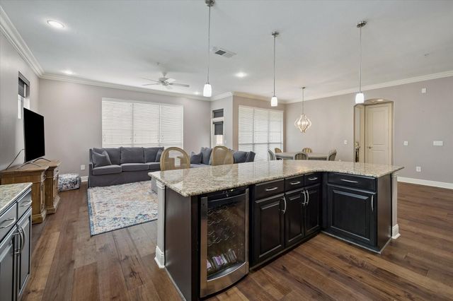 2120 Kipling Street 304, Houston, TX 77098