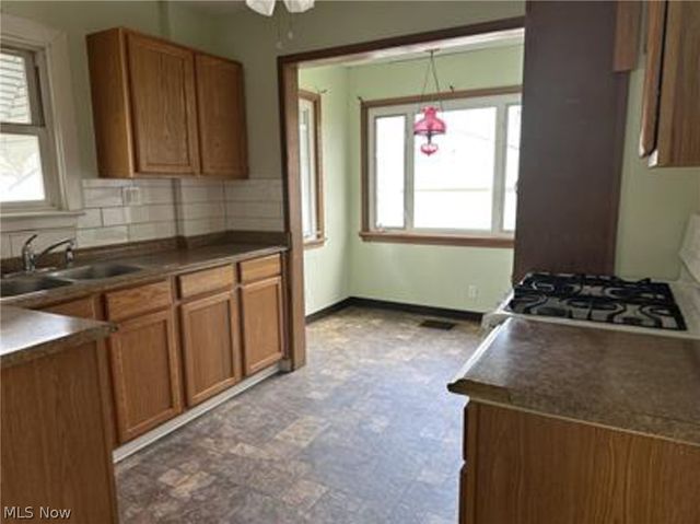 929 Jason Avenue, Akron, OH 44314