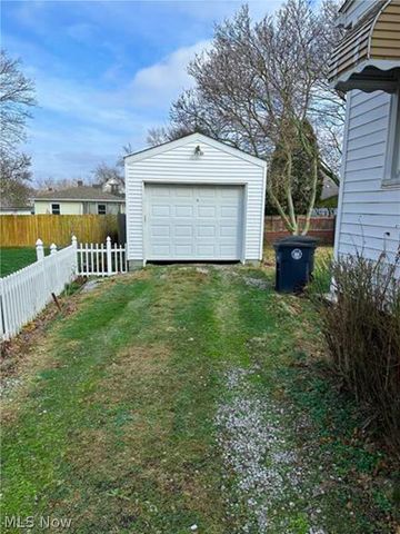 929 Jason Avenue, Akron, OH 44314