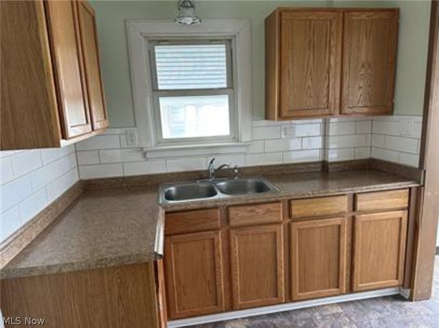 929 Jason Avenue, Akron, OH 44314
