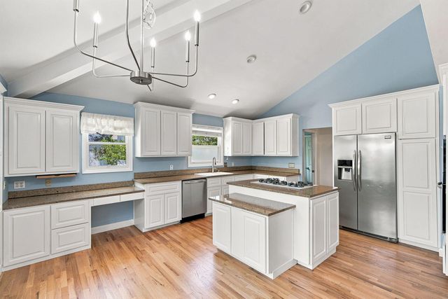 221 Marsh Oaks Drive, Charleston, SC 29407