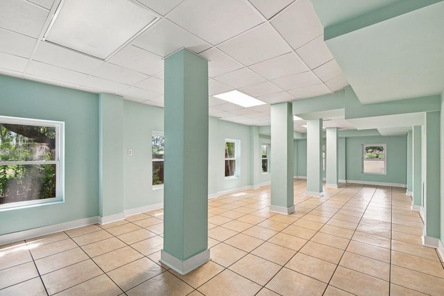 221 Marsh Oaks Drive, Charleston, SC 29407