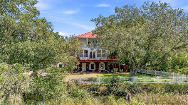 221 Marsh Oaks Drive, Charleston, SC 29407