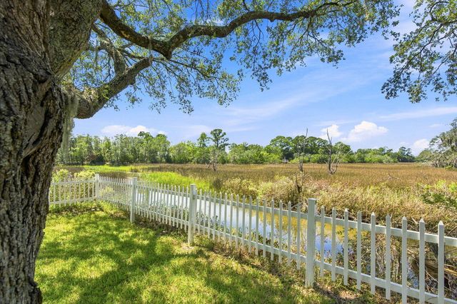 221 Marsh Oaks Drive, Charleston, SC 29407