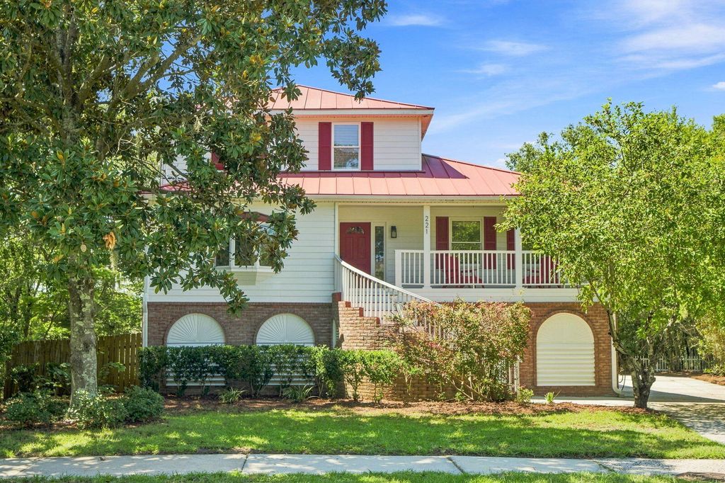 221 Marsh Oaks Drive, Charleston, SC 29407