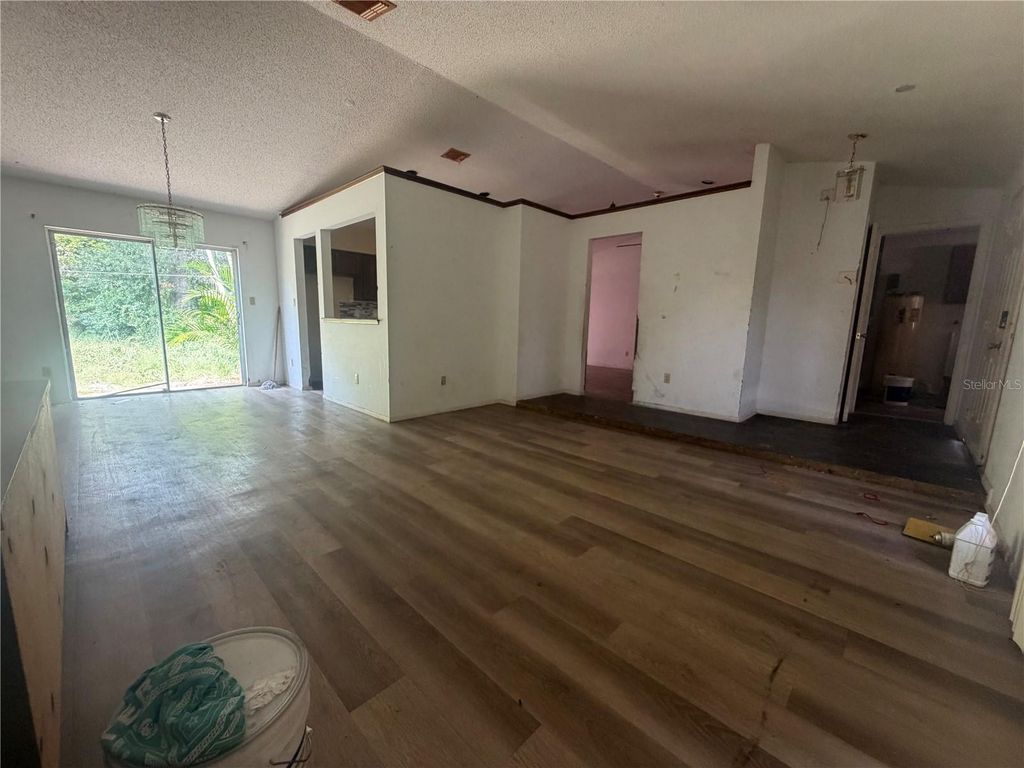 Image 4 of property listing at 6234 SPARLING HILLS CIRCLE, Orlando, FL 32808