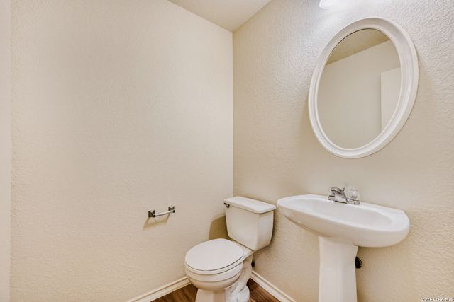 2606 Thunder Gulch, San Antonio, TX 78245