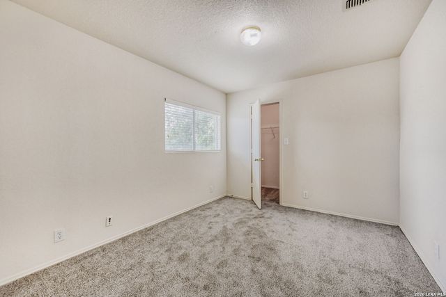 2606 Thunder Gulch, San Antonio, TX 78245