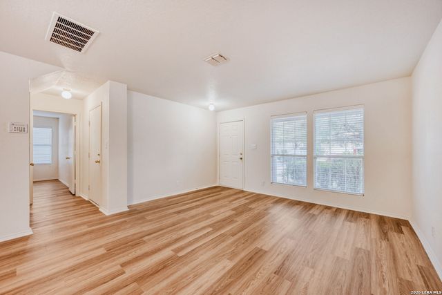 2606 Thunder Gulch, San Antonio, TX 78245