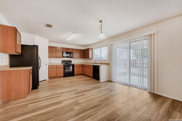 2606 Thunder Gulch, San Antonio, TX 78245