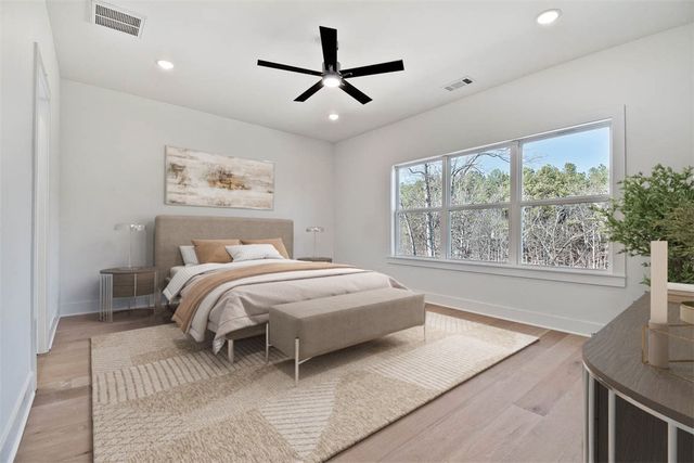 8 Kinross Drive, Bella Vista, AR 72715