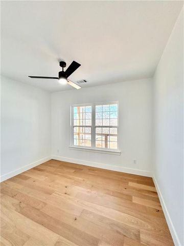 8 Kinross Drive, Bella Vista, AR 72715