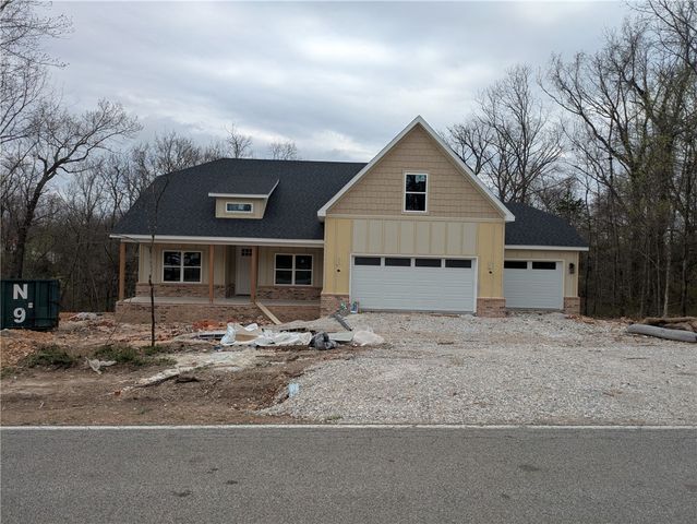 8 Kinross Drive, Bella Vista, AR 72715