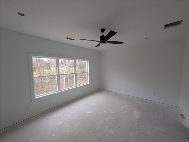 8 Kinross Drive, Bella Vista, AR 72715