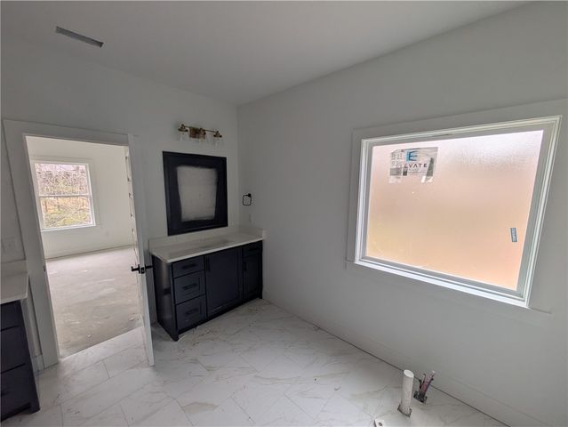 8 Kinross Drive, Bella Vista, AR 72715